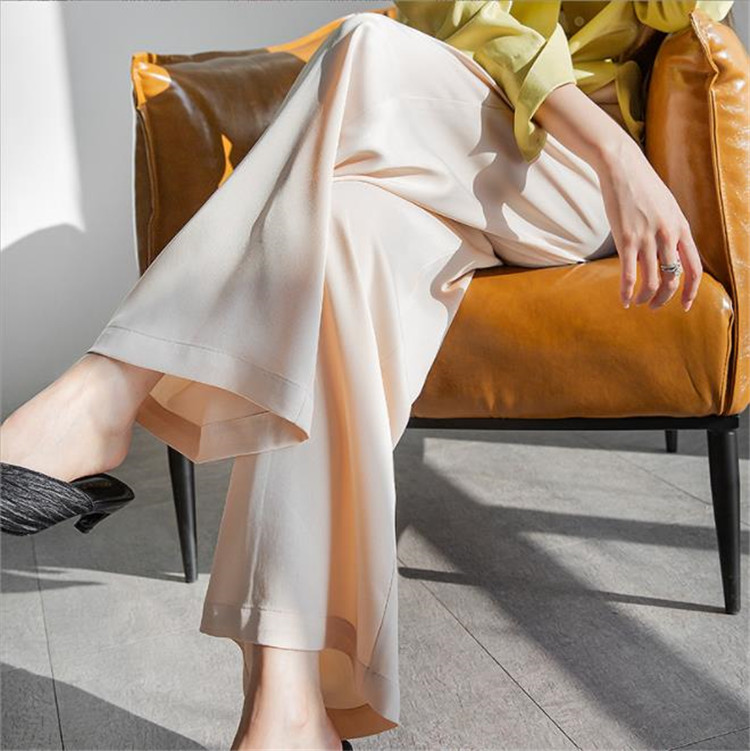 https://fulmo-img-server.com/shiropanstore/fb98a685-4003-4438-a2c6-30b0a2cc4c72.jpg