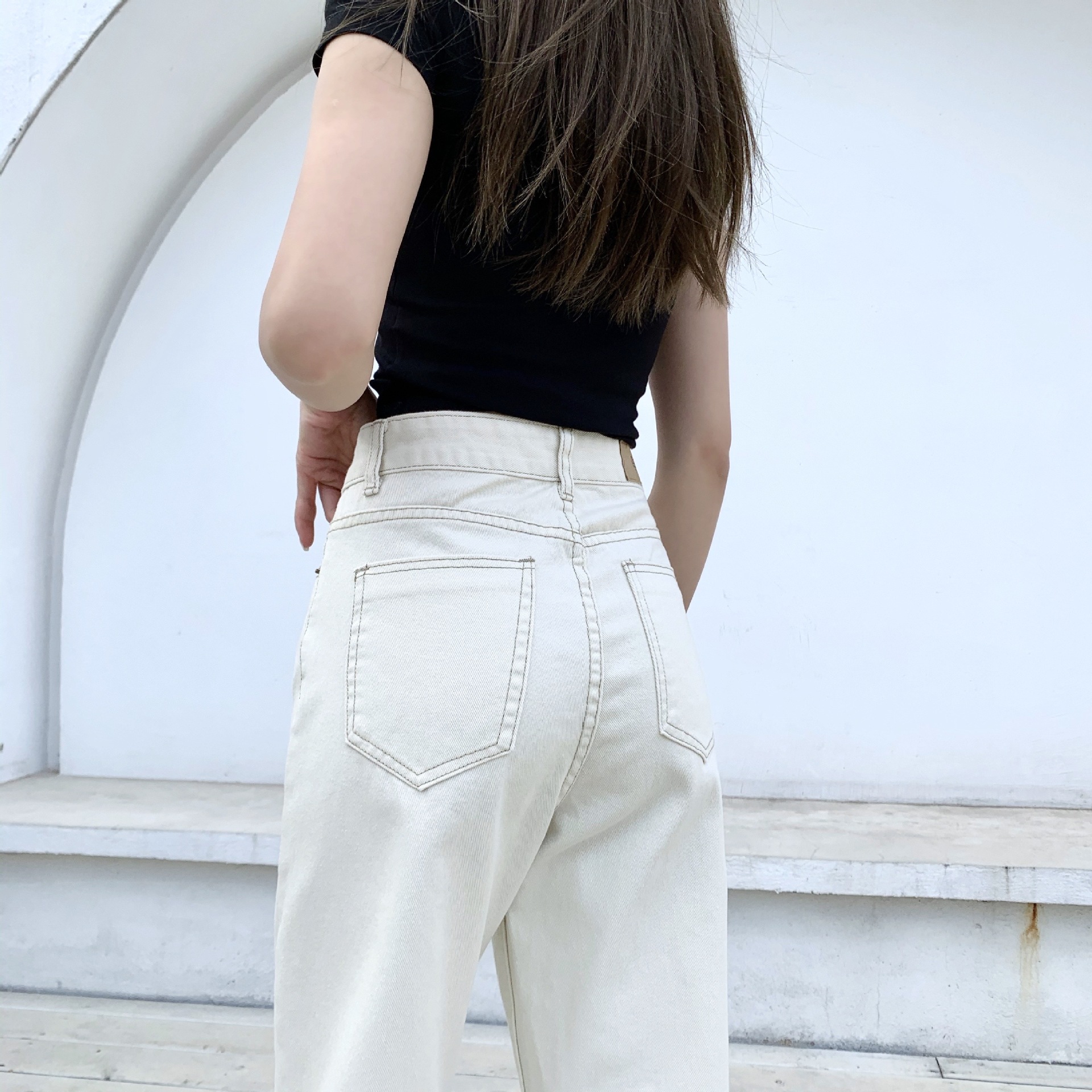 白パンツ レディース ゆったりストレートデニムパンツ