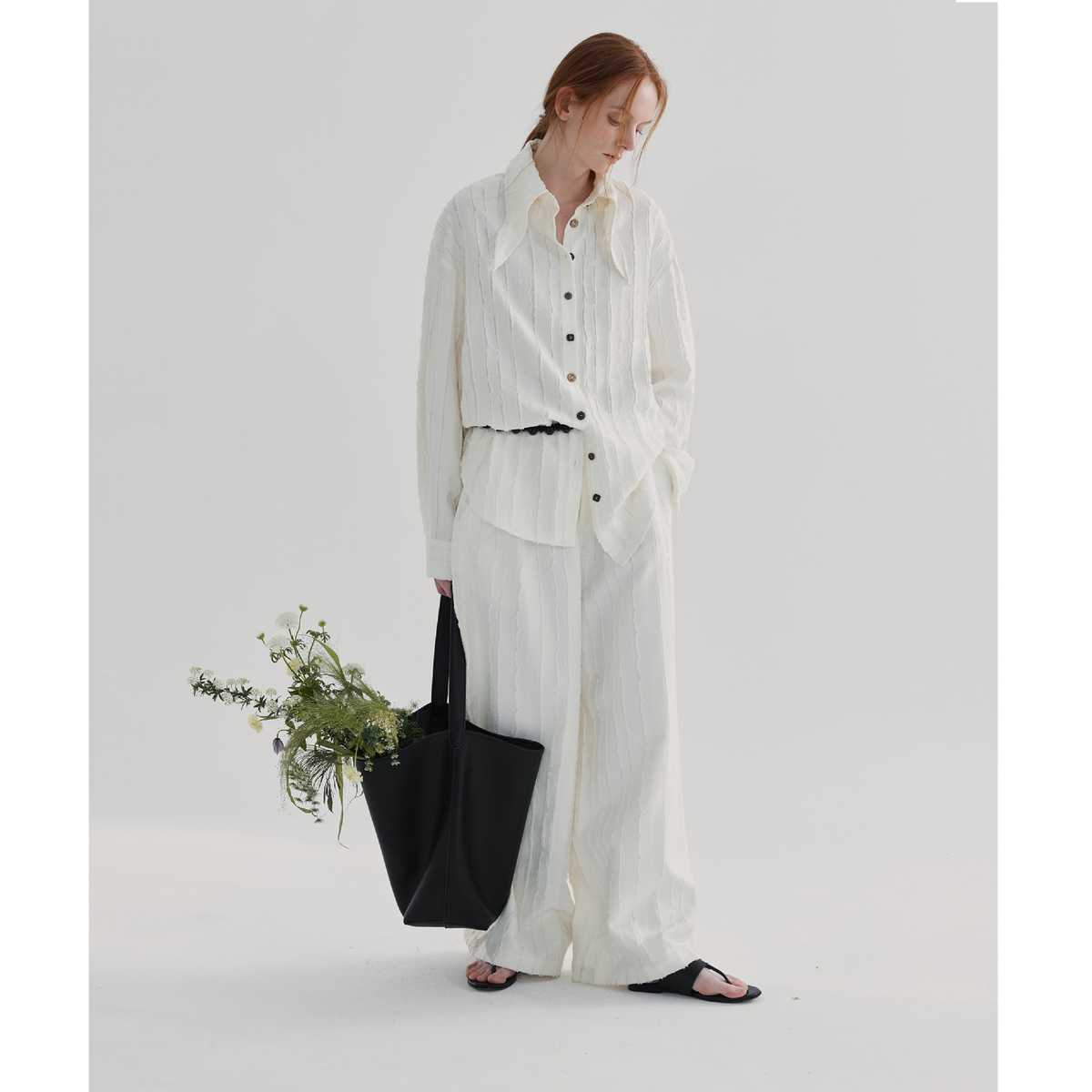 リネンのレディースカットソーで涼しげで心地よい着心地が叶う！大人の魅力を引き立てる5選