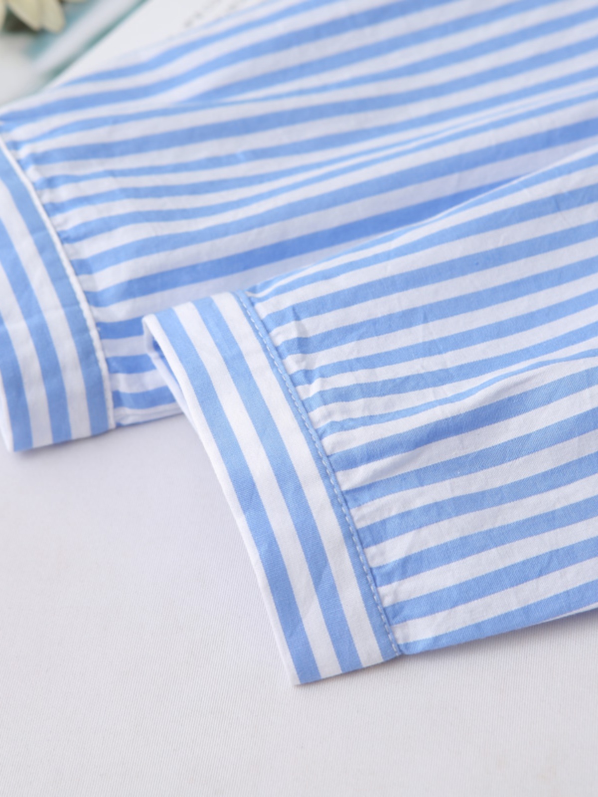 https://fulmo-img-server.com/shirt-tee/23e6cf04-7ed4-4526-9843-a6a5bf855976.jpg
