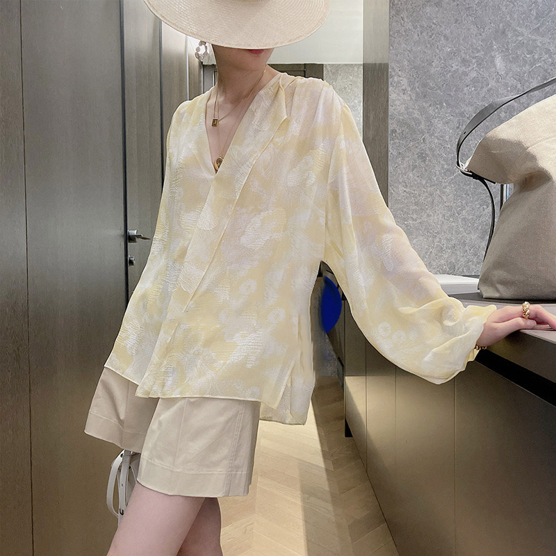 https://fulmo-img-server.com/shirt-tee/6bf5f8e7-a22b-4345-aaa5-a2acb8de0e8c.jpg