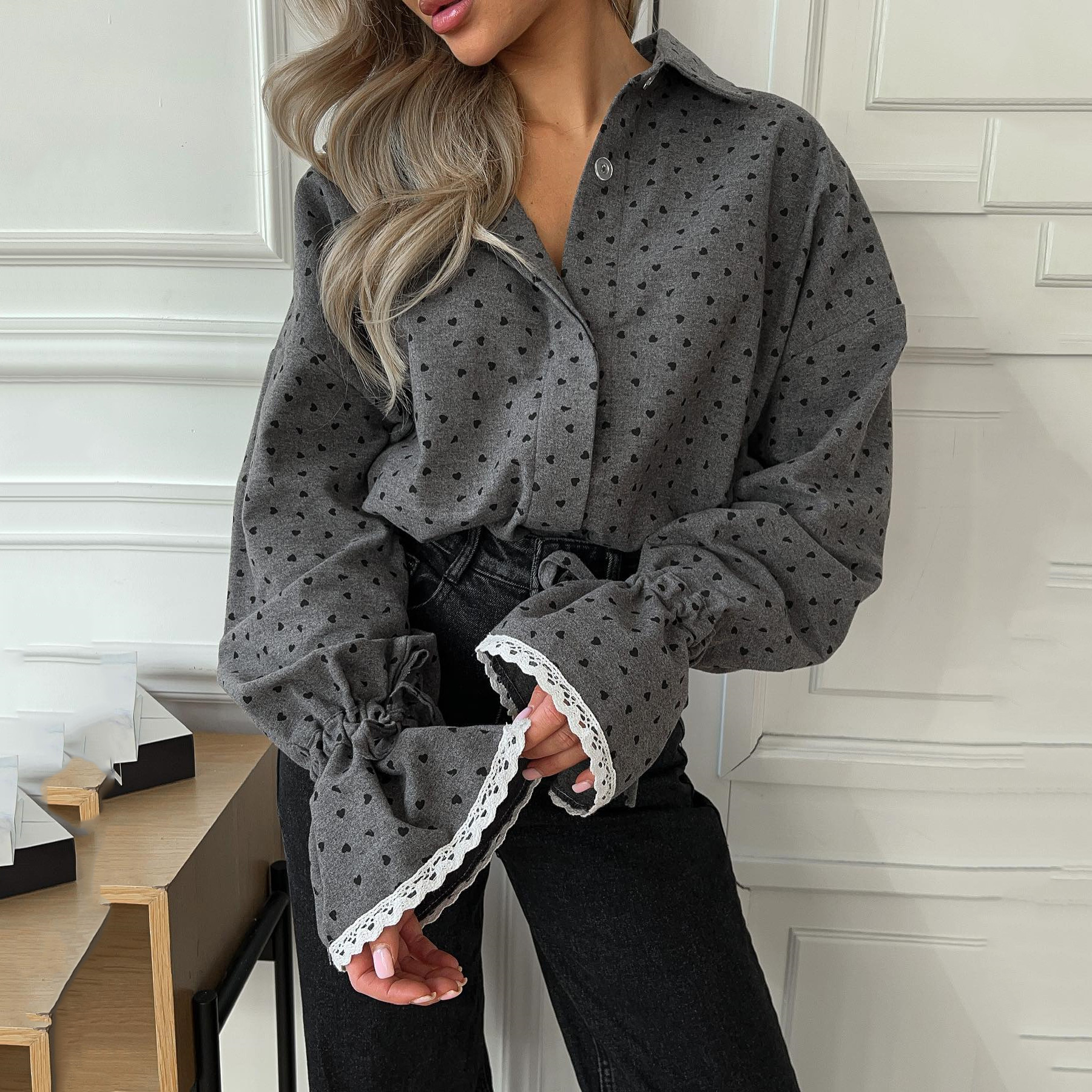 https://fulmo-img-server.com/shirt-tee/98959e17-fefa-4fd0-a94e-6f6b5b82bdbb.jpg