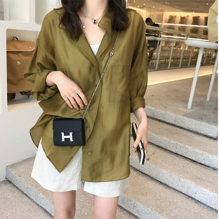 https://fulmo-img-server.com/shirt-tee/9987f4da-1d1a-432e-a86d-89b0220f760b.jpg