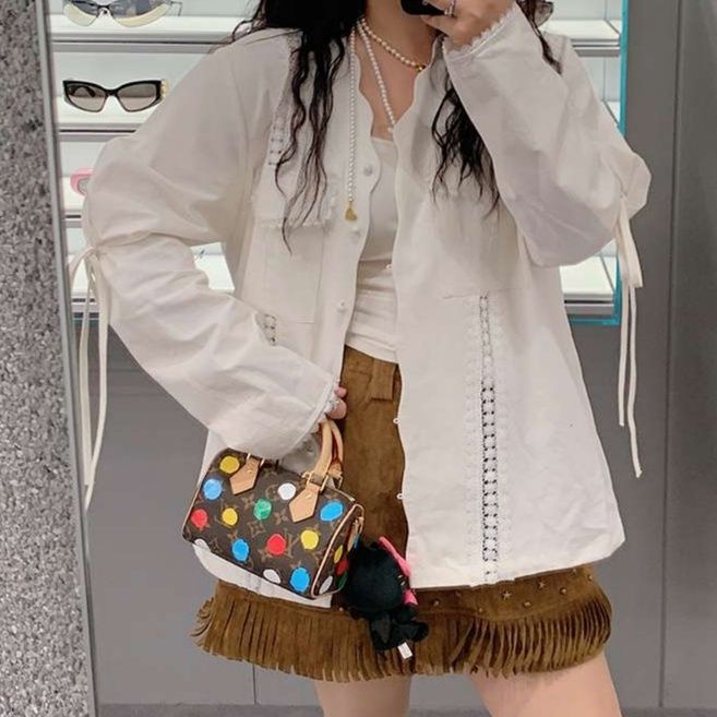 https://fulmo-img-server.com/shirtia/1757657920744_3epv9yk8_jm3jksjc.jpeg