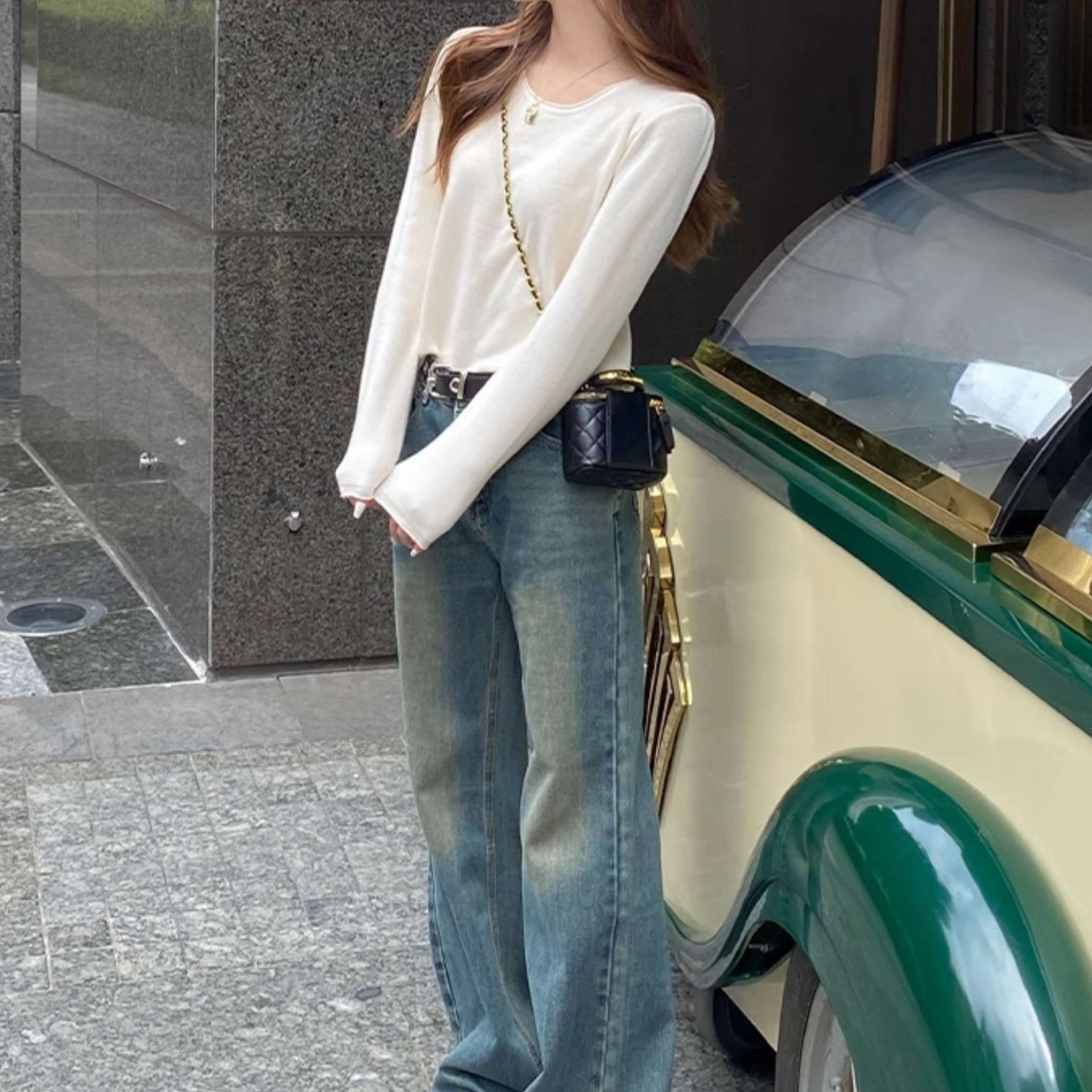 https://fulmo-img-server.com/shirtia/1758075598750_gl02j338_xxml0dyy.jpeg