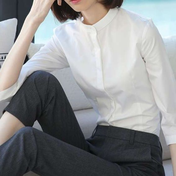 白シャツ　エアリークラシックビジネスブラウス