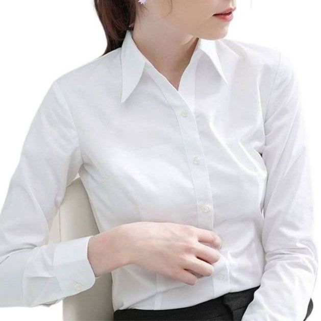 白シャツ　シンプルエレガンスフィットブラウス