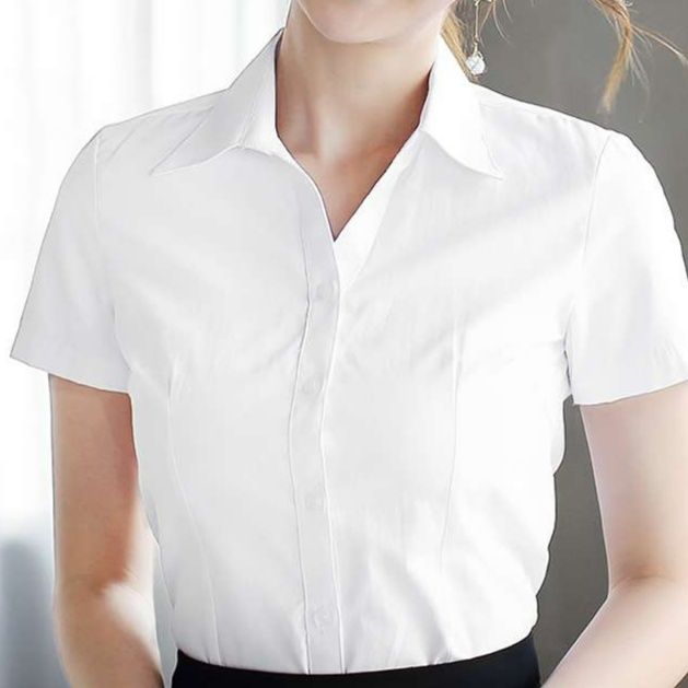 白シャツ　クリーンスタイルシャツ