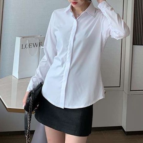 白シャツ　スタイルシェイド