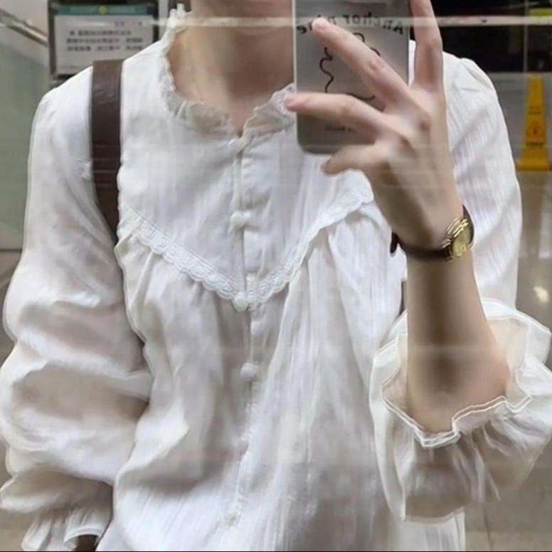 白シャツ　フリルエッジレースブラウス