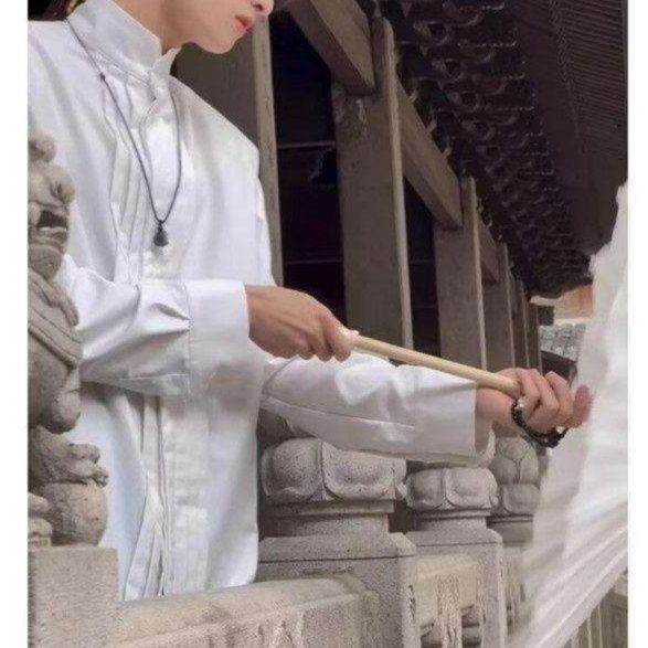 白シャツ　スタンドプリーツシャツ