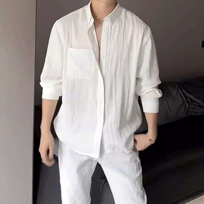 白シャツ　リラックスオーバーシャツ