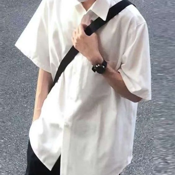 白シャツ　リラックスオーバーサイズシャツ