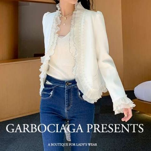 白シャツ　【春】フリルデコレーションボレロ