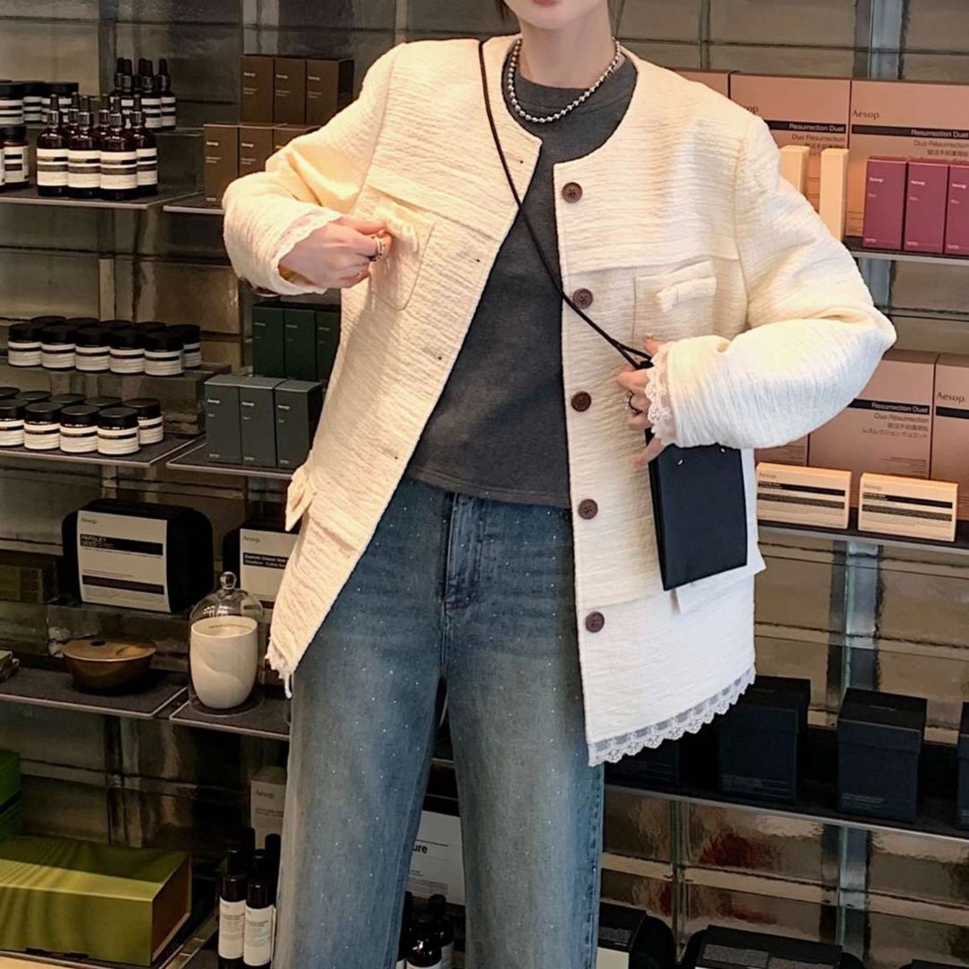 白シャツ　リラックス・ボタンダウンカーディガン