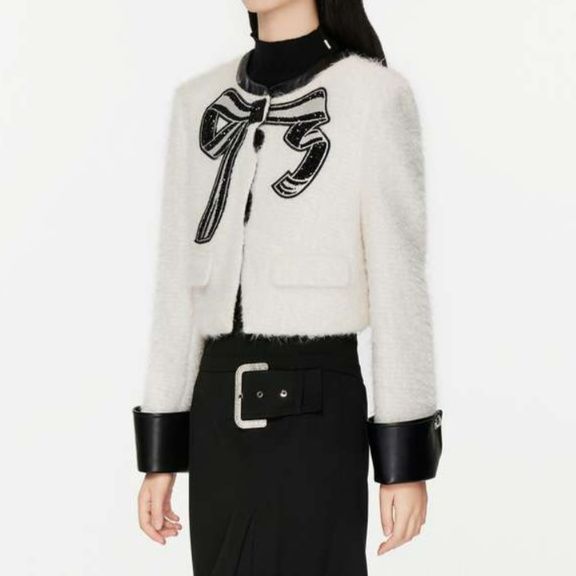 白シャツ　【冬】フェアリーフィット・ショートジャケット