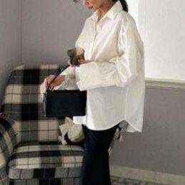 白シャツ　カームフィットシャツ