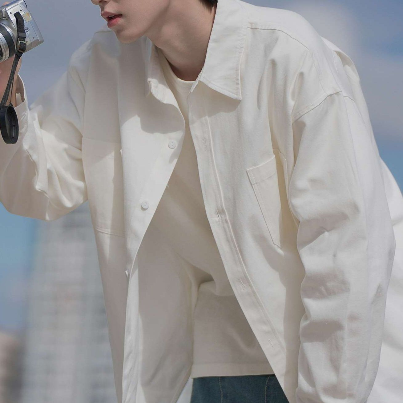 白シャツ　リラックスフィット オーバーシャツ