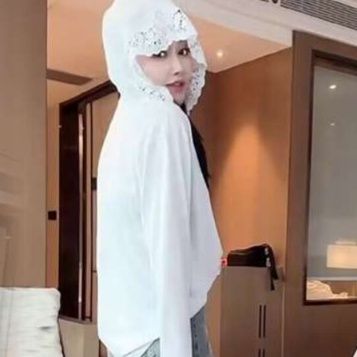 白シャツ　【春夏】 レースアクセントフーディブラウス