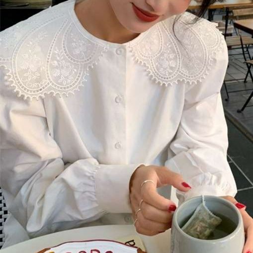 白シャツ　【秋冬】エレガントレースカラーブラウス