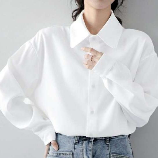 白シャツ　リラックスフィットカラーシャツ