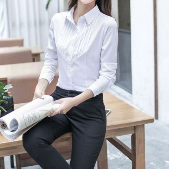 白シャツ　オフィスエレガンス プリーツシャツ