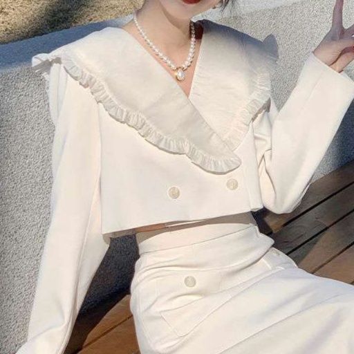 白シャツ　フリルコレクション・クロップドブラウス