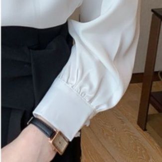 白シャツ パール付きスタンドカラータックブラウス春・秋・冬・トップス