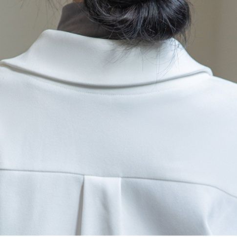 白シャツ 深襟オーバーサイズ長袖シャツ春・秋・冬トップス
