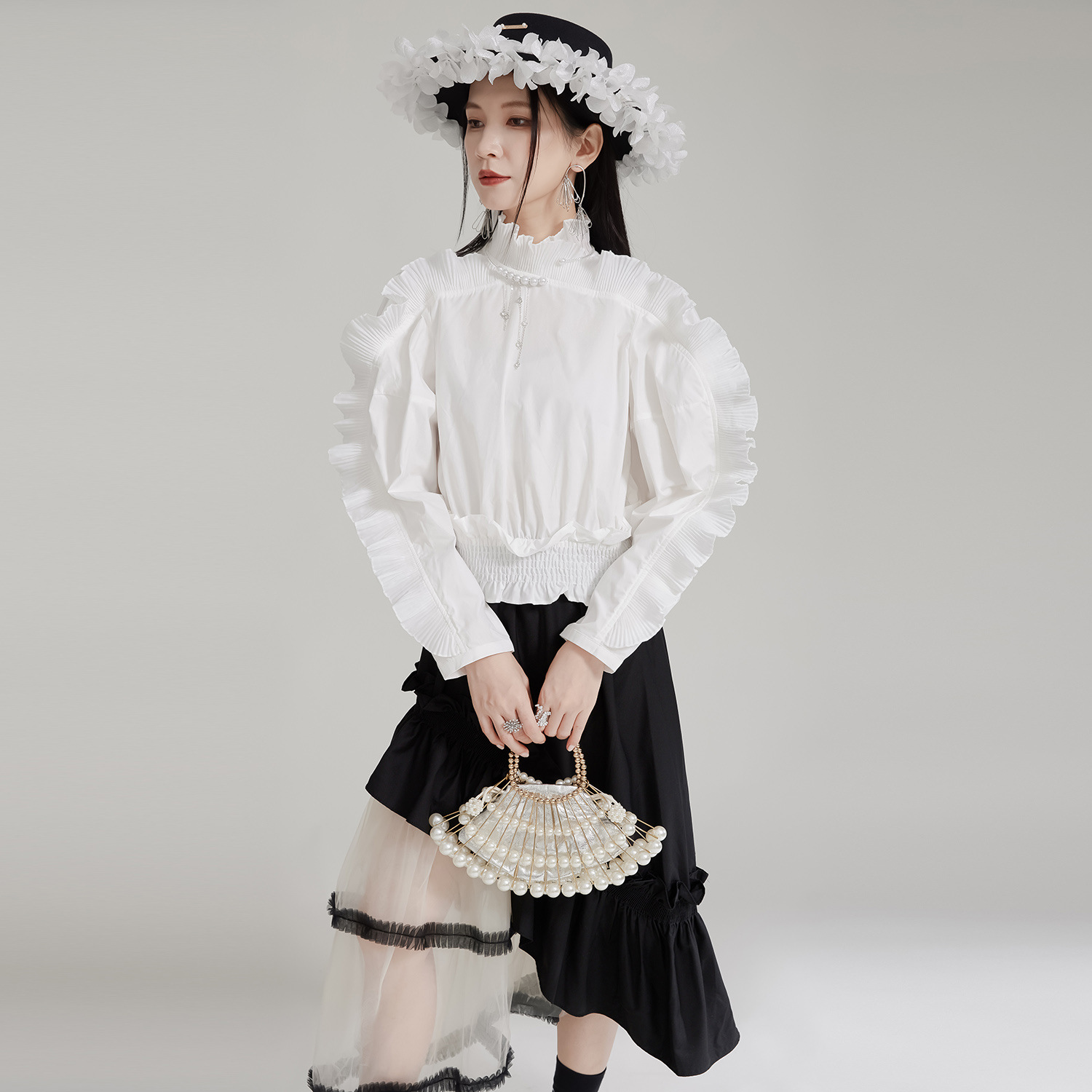 https://fulmo-img-server.com/shirtia/23c9161f-8149-4c1a-91cf-5e9ee14253c9.jpg