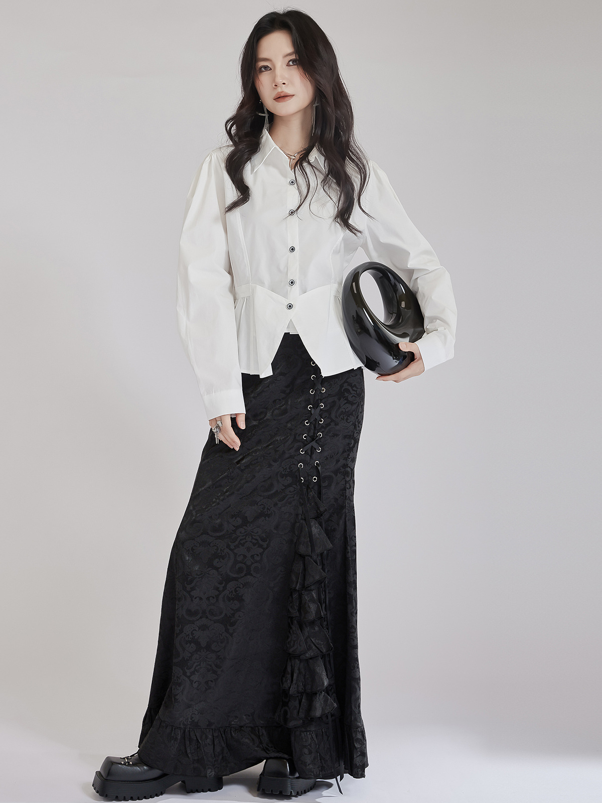 https://fulmo-img-server.com/shirtia/53dd8b74-ac4b-4a38-9edd-c29bf4a34b4b.jpg