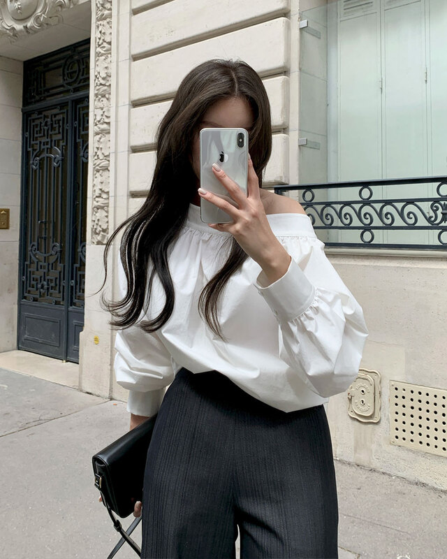 https://fulmo-img-server.com/shirtia/d38a19a3-5149-4951-ae1e-8a5f435852a1.jpg