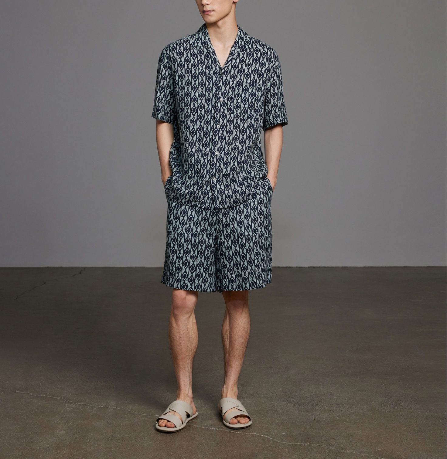 シャツ メンズ 柄シャツ 菱形模様の開襟半袖シャツ