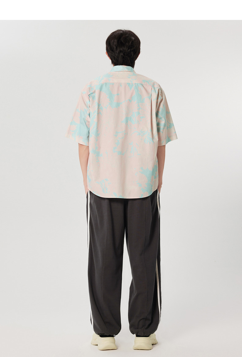 シャツ メンズ 柄シャツ 葉影模様の半袖ゆったりシャツ