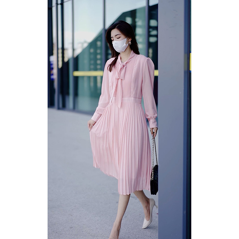 シャツワンピース リボンタイ付きプリーツシャツワンピース