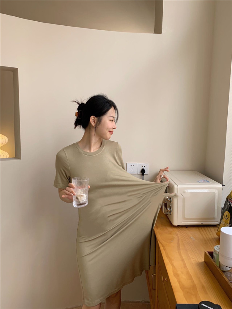 コットン素材ゆったりロング丈シャツワンピース