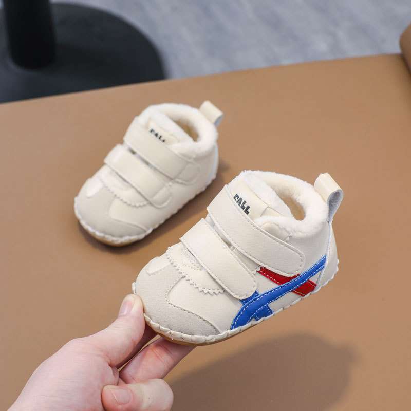 ファーストシューズ もこもこあったか赤ちゃん靴
