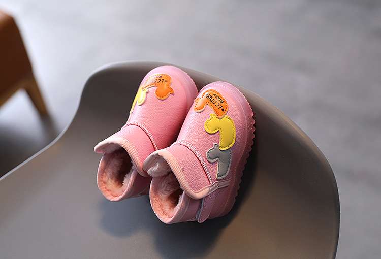 ファーストシューズ 光る足あと 赤ちゃんブーツ