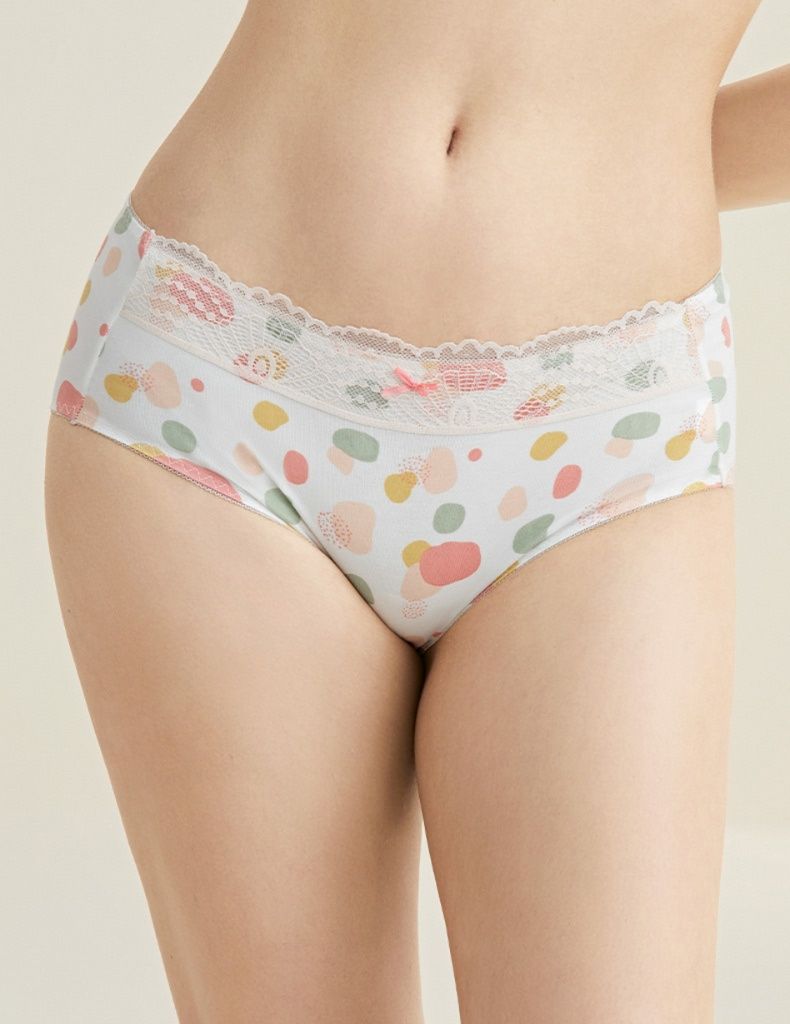 40代のお悩み解決！部屋着でも美シルエットなショーツおすすめ5選