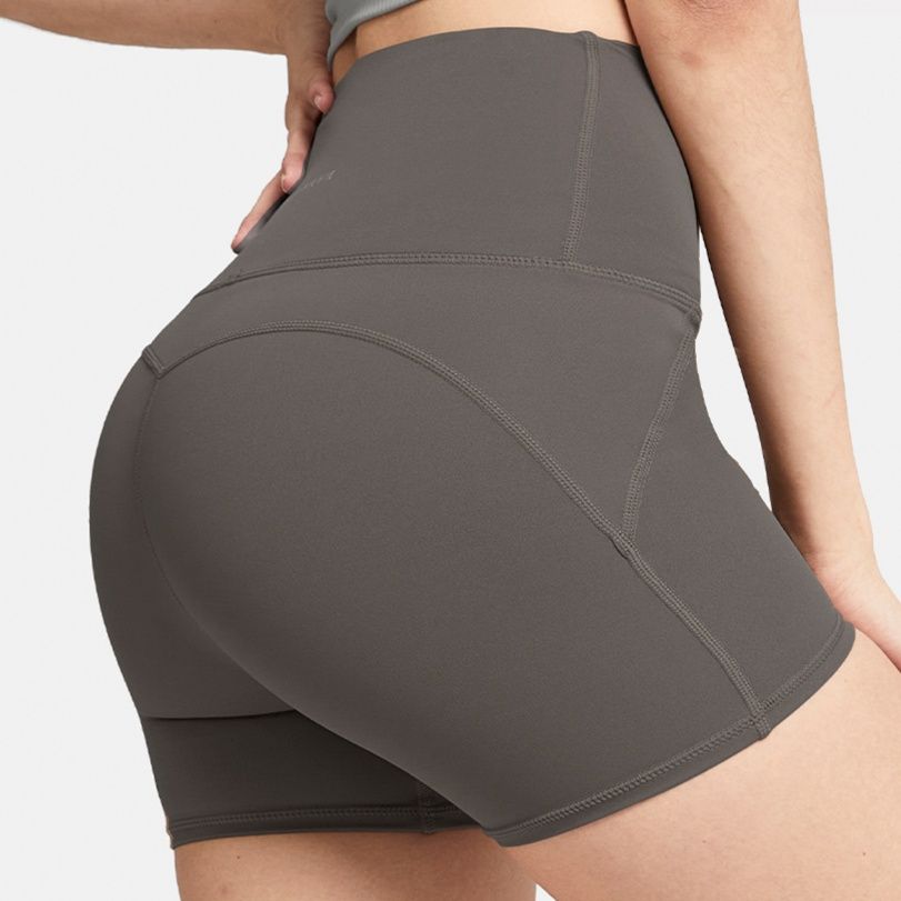 ショーツ 立体シルエットヒップアップショーツ