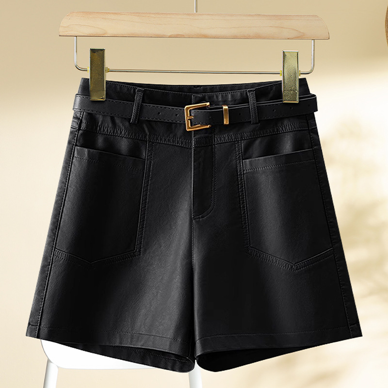 ベーシック合皮ベルト付きショートパンツ