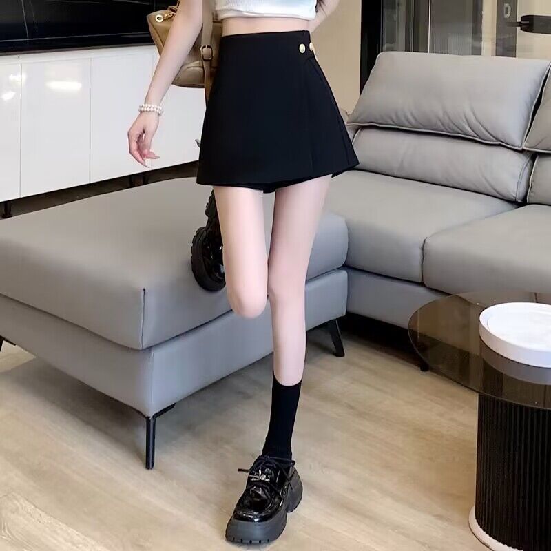 フロントタックスカート風ショートパンツ