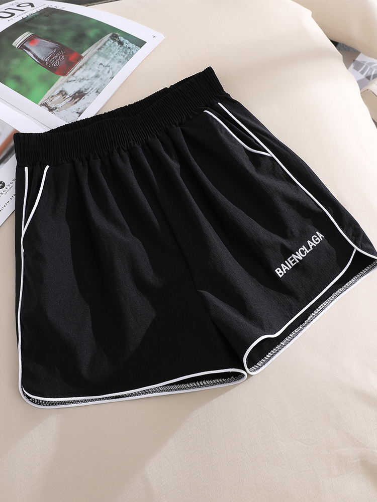 ショートパンツ シンプルラインショートパンツ