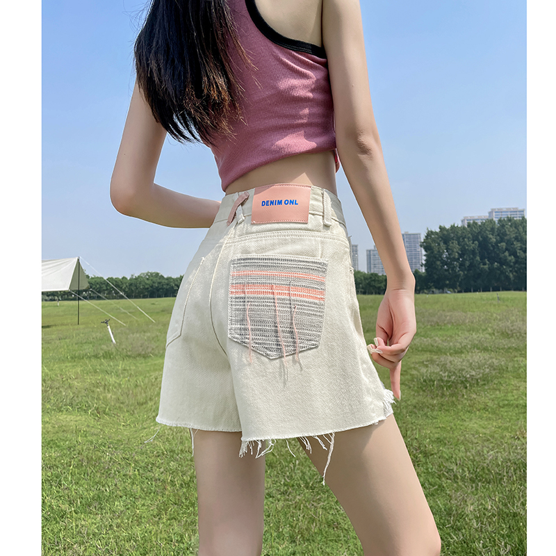 ショートパンツ 裾ほつれ加工デニムショートパンツ