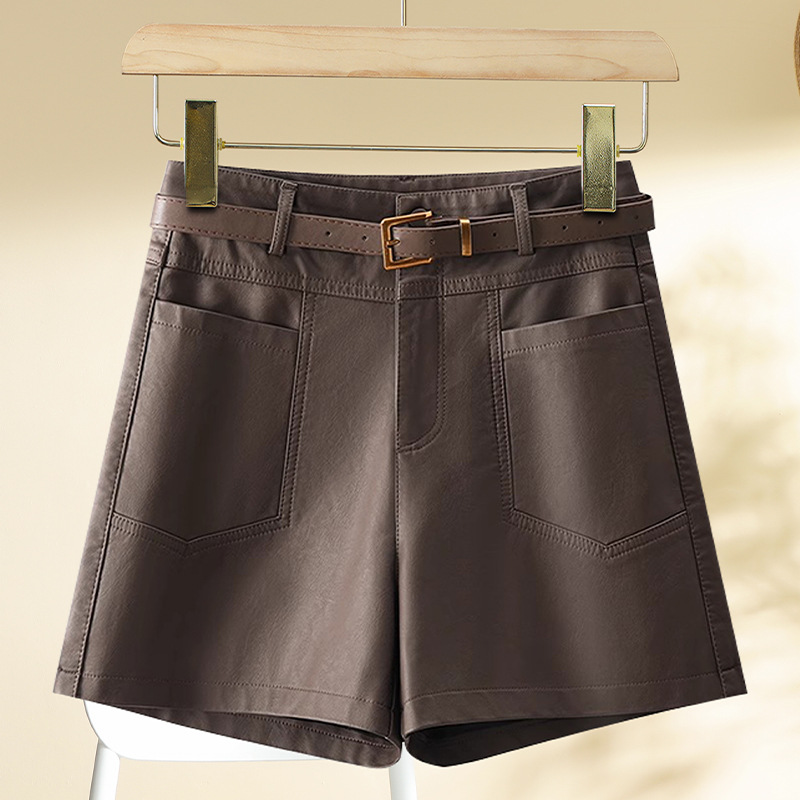 ベーシック合皮ベルト付きショートパンツ
