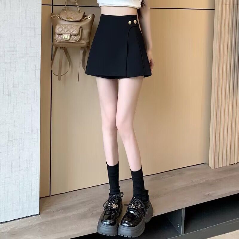フロントタックスカート風ショートパンツ