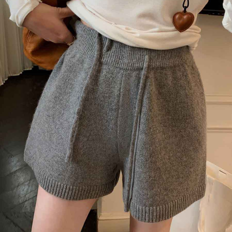 ゆったりニットショートパンツ
