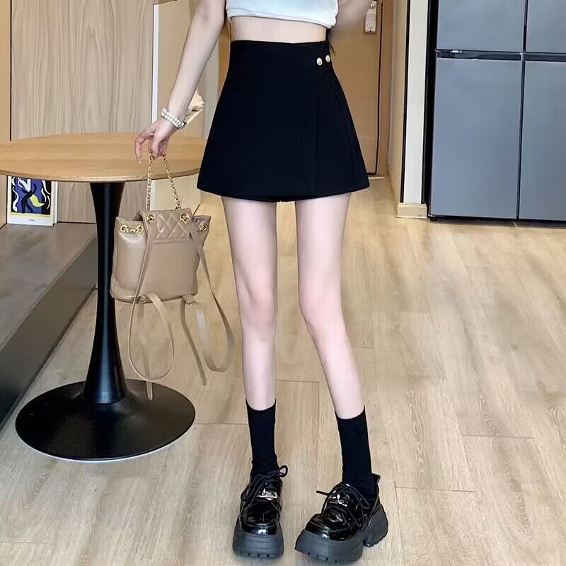 フロントタックスカート風ショートパンツ