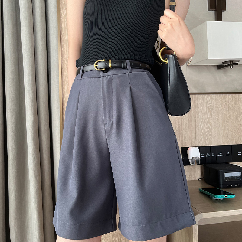 ショートパンツ タックデザイン上品ショートパンツ