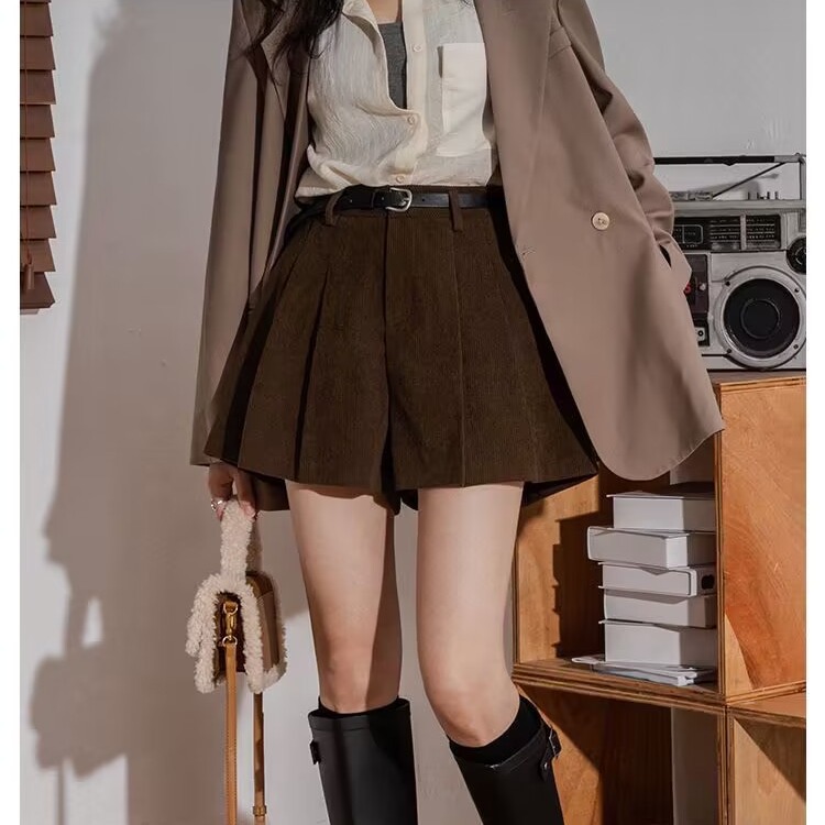 コーデュロイプリーツショートパンツ